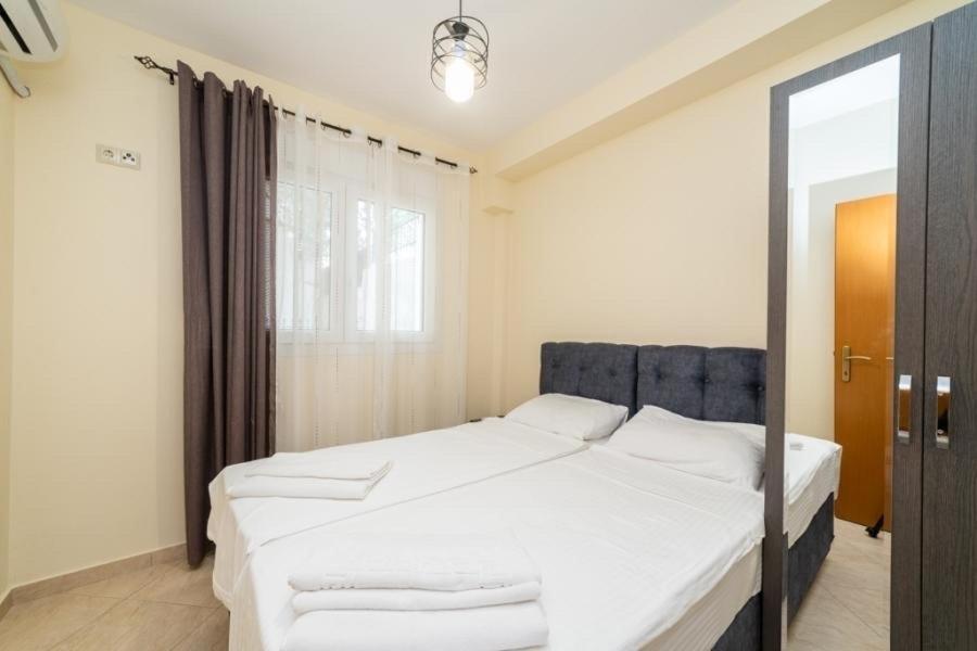 Thea Apartments Nea Iraklitsa Dış mekan fotoğraf